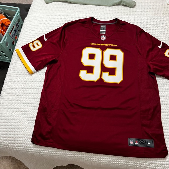 PRE-OWNED/USED Nike Washington Redskins Chase Young #99 - Picture 12 of 12